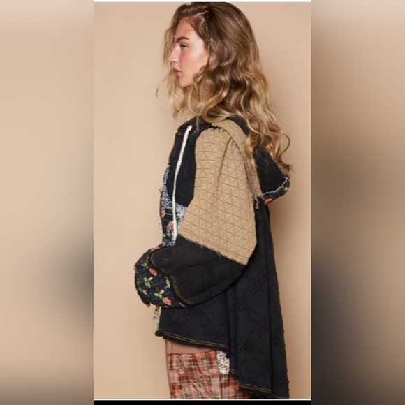 NWOT POL OVERSIZED Front Jacquard Star Patched Hooded Jacket Size Large - Picture 2 of 8